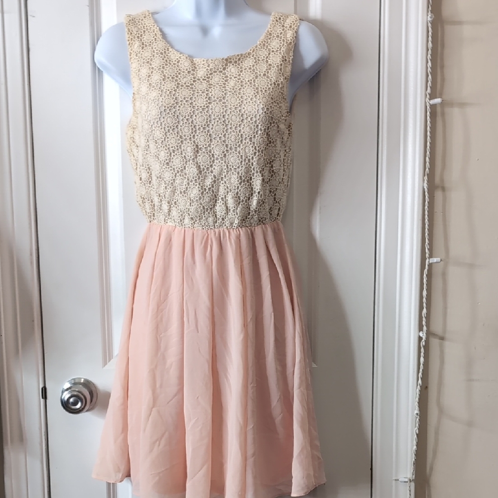 Miami Lace Top Mini Dress in Cream and Pink